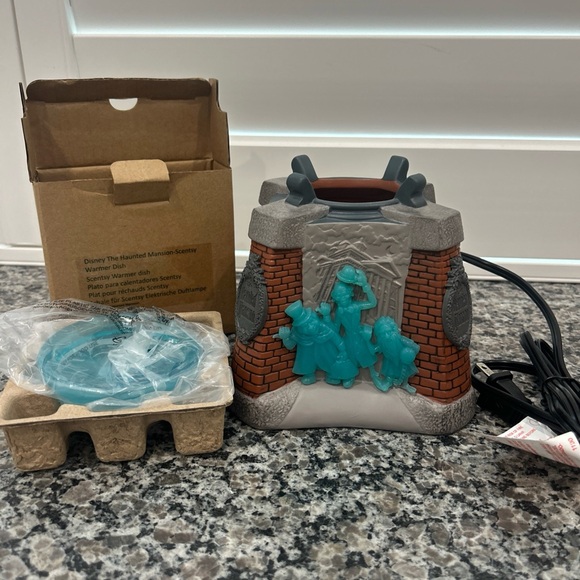 Disney The Haunted Mansion Scentsy Wax Warmer • Retired •new No Box